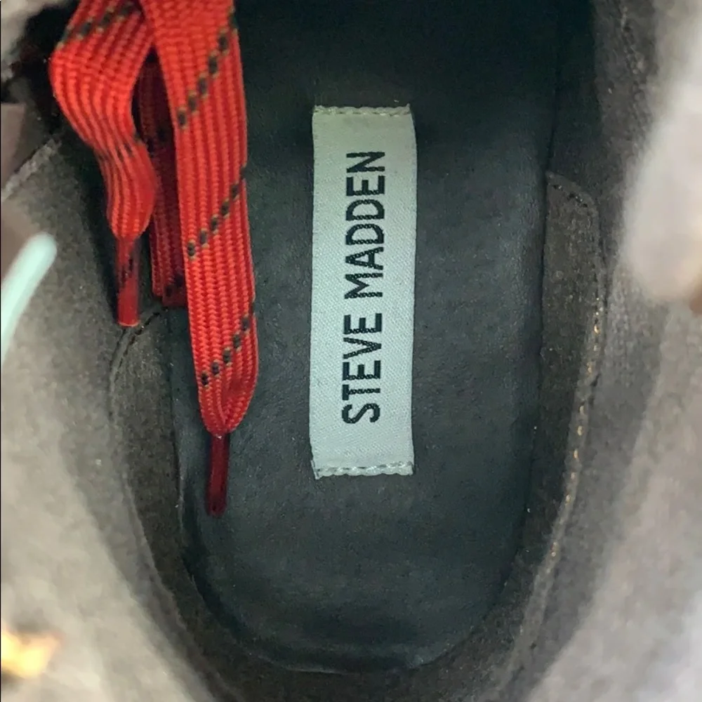 Steve Madden brand new